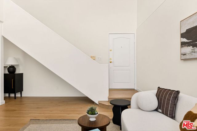 7101 La Tijera Boulevard H201, Los Angeles, CA 90045