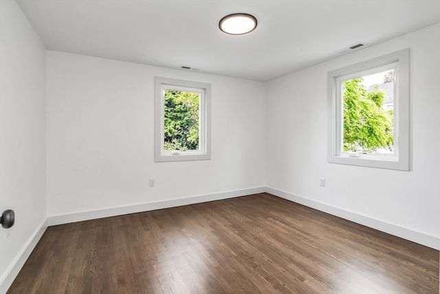 53 Walnut St, Saugus, MA 01906