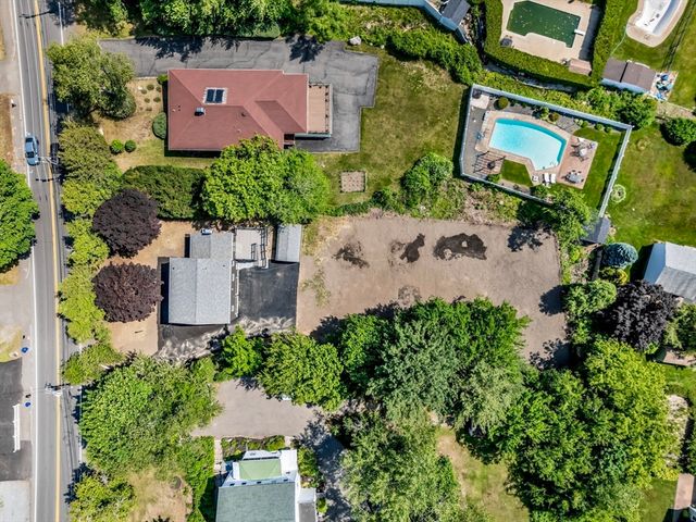 53 Walnut St, Saugus, MA 01906