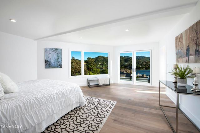 290 Lake Sherwood Drive, Thousand Oaks, CA 91361
