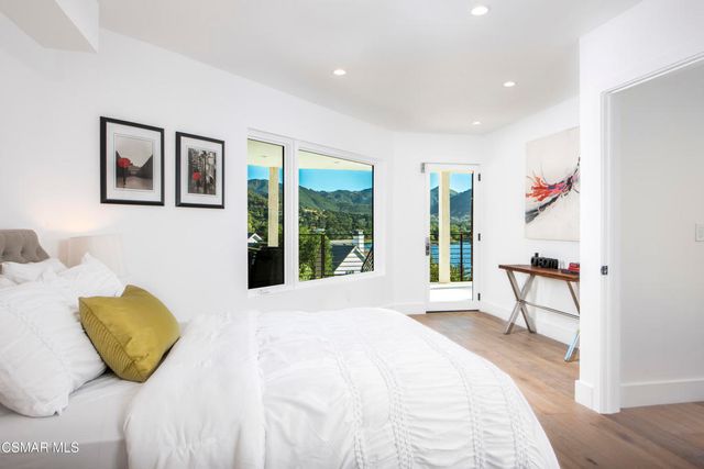 290 Lake Sherwood Drive, Thousand Oaks, CA 91361