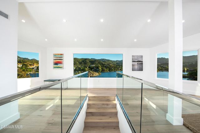 290 Lake Sherwood Drive, Thousand Oaks, CA 91361
