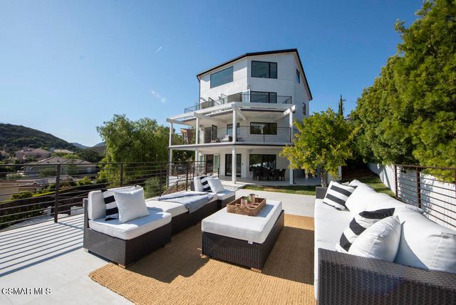 290 Lake Sherwood Drive, Thousand Oaks, CA 91361