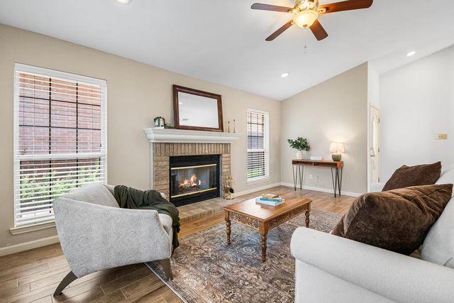 419 Fitch, Kerrville, TX 78028
