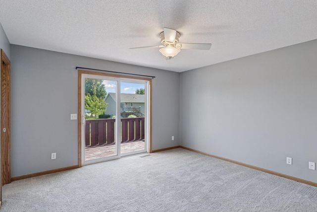 101 La Costa Lane, Mankato, MN 56001