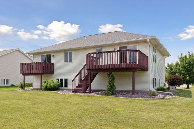 101 La Costa Lane, Mankato, MN 56001