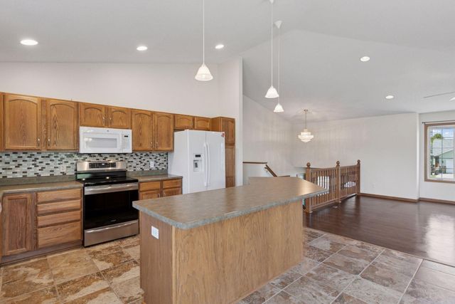 101 La Costa Lane, Mankato, MN 56001