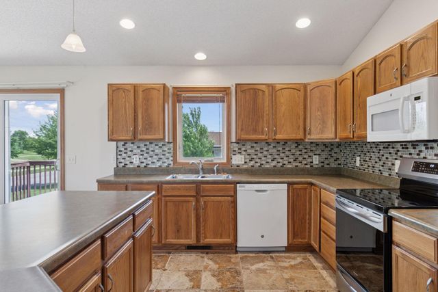 101 La Costa Lane, Mankato, MN 56001