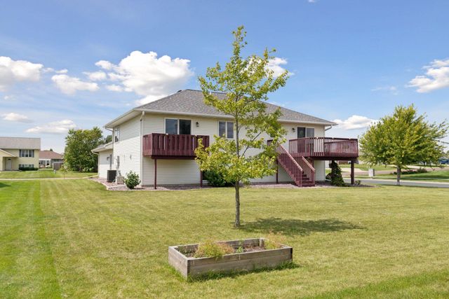 101 La Costa Lane, Mankato, MN 56001