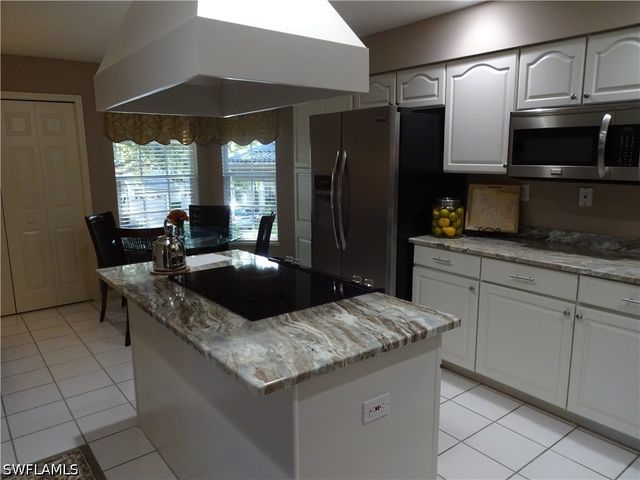 224 Via Perignon 5-4, Naples, FL 34119