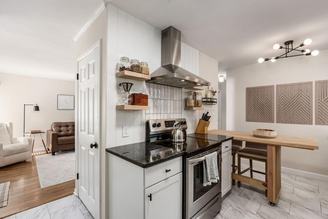458 E Stanton Avenue, Columbus, OH 43214