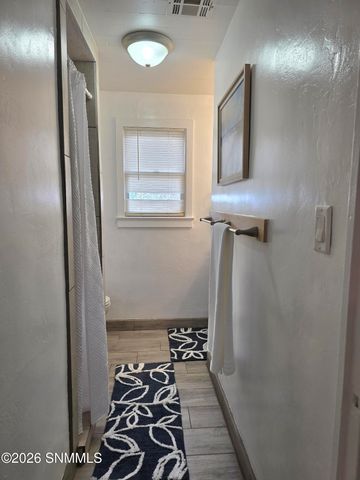 902 Foster Road, Las Cruces, NM 88001