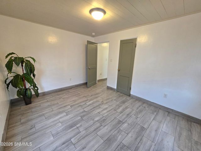 902 Foster Road, Las Cruces, NM 88001