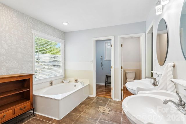 186 Southhaven Drive, Mooresville, NC 28117