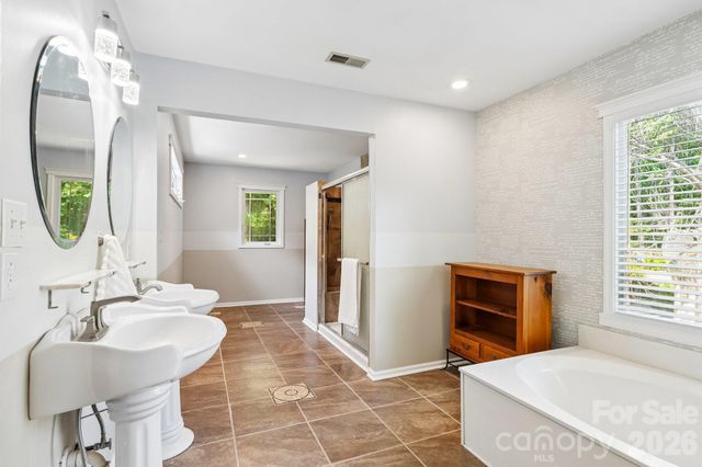 186 Southhaven Drive, Mooresville, NC 28117