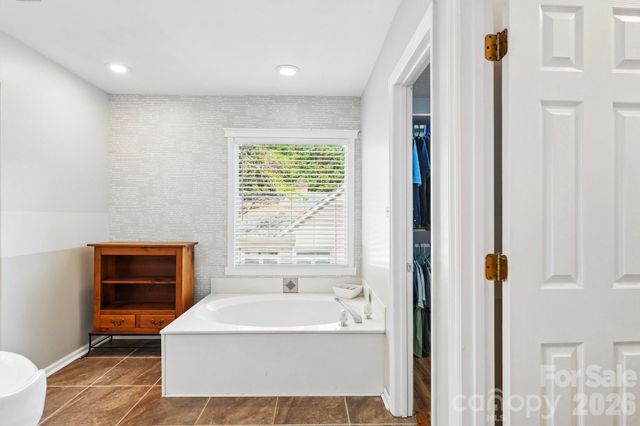 186 Southhaven Drive, Mooresville, NC 28117
