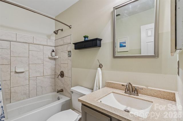 186 Southhaven Drive, Mooresville, NC 28117