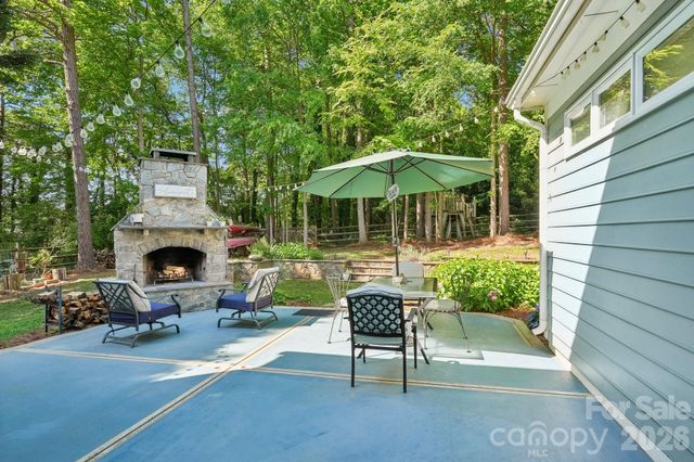 186 Southhaven Drive, Mooresville, NC 28117