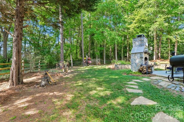 186 Southhaven Drive, Mooresville, NC 28117