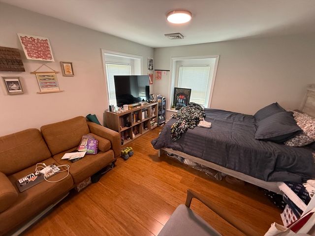 15 Emerson St 2, Newton, MA 02458