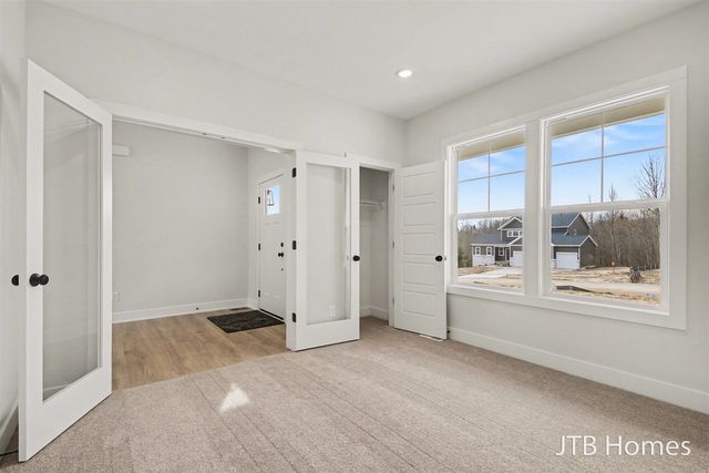 5911 Valley Point Drive, Caledonia, MI 49316