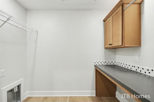 5911 Valley Point Drive, Caledonia, MI 49316