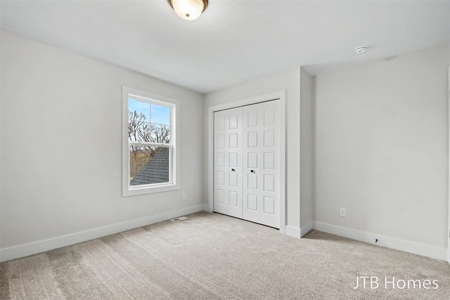 5911 Valley Point Drive, Caledonia, MI 49316