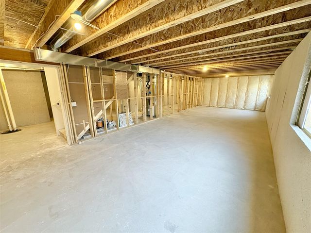 5911 Valley Point Drive, Caledonia, MI 49316