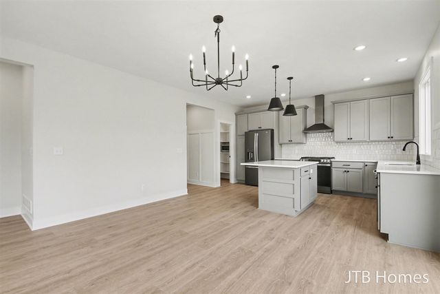 5911 Valley Point Drive, Caledonia, MI 49316