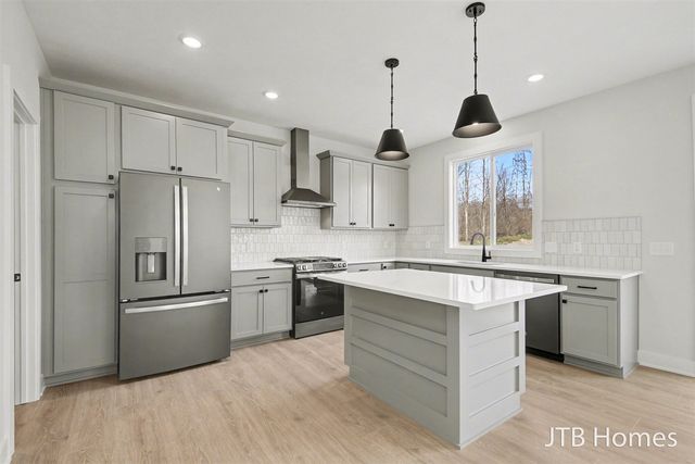 5911 Valley Point Drive, Caledonia, MI 49316