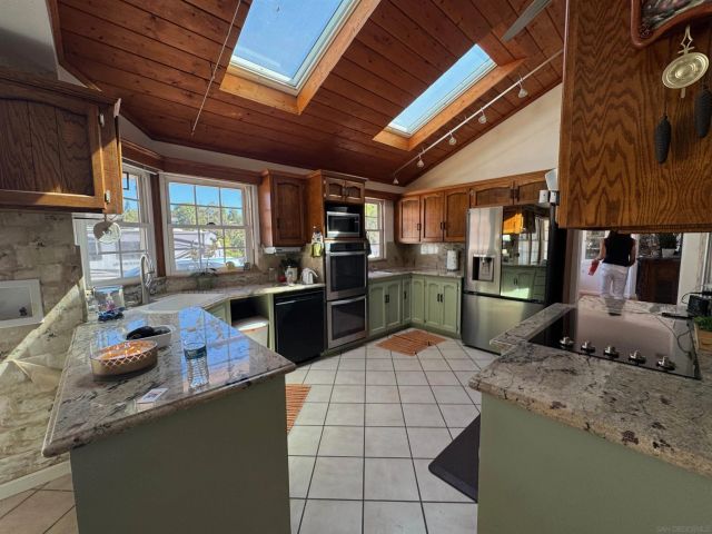 4178 S Tropico Dr, La Mesa, CA 91941