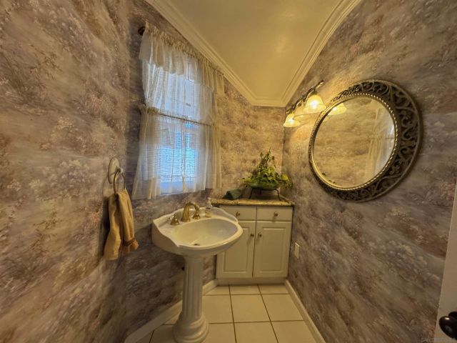 4178 S Tropico Dr, La Mesa, CA 91941