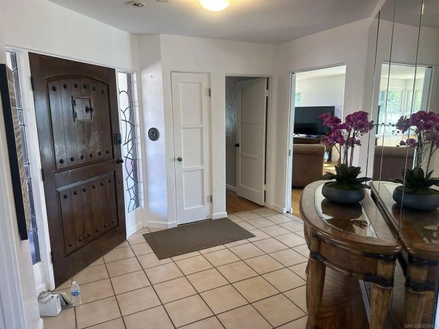 4178 S Tropico Dr, La Mesa, CA 91941