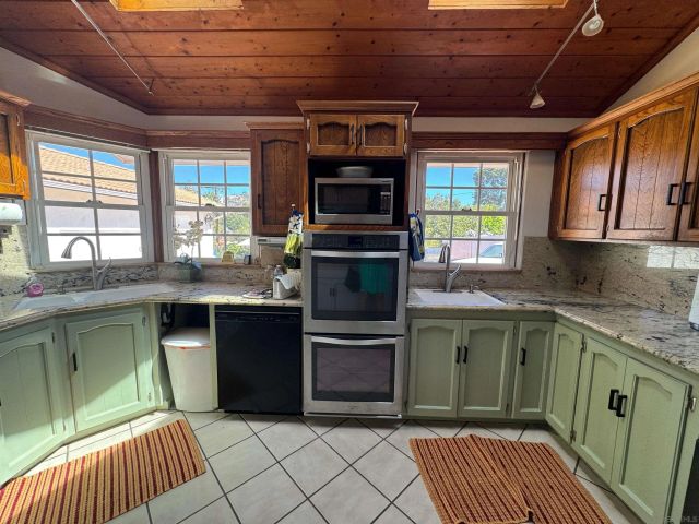 4178 S Tropico Dr, La Mesa, CA 91941