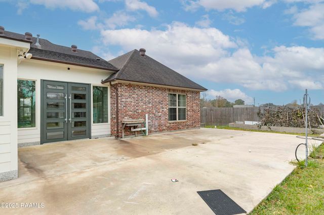 331 Camus Road, Lafayette, LA 70503