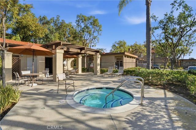21204 Camelia 42, Lake Forest, CA 92630