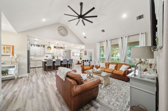 7332 Kurt Drive, Brenham, TX 77833