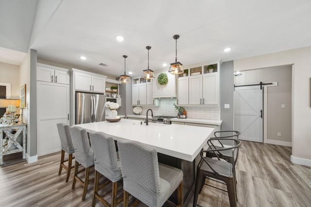 7332 Kurt Drive, Brenham, TX 77833