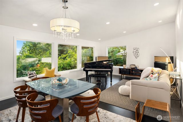 1617 121st Avenue SE, Bellevue, WA 98005