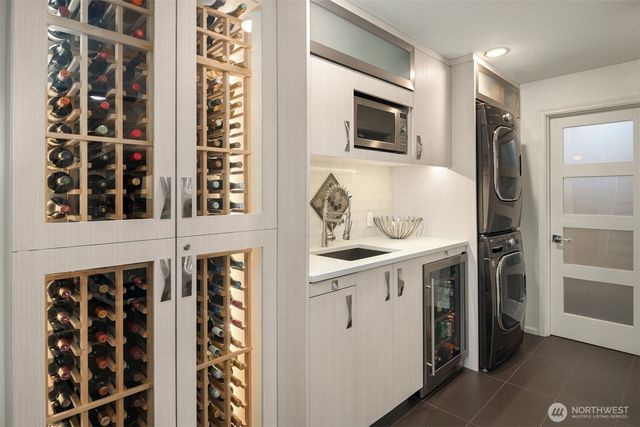 1617 121st Avenue SE, Bellevue, WA 98005