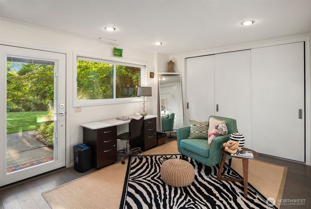 1617 121st Avenue SE, Bellevue, WA 98005