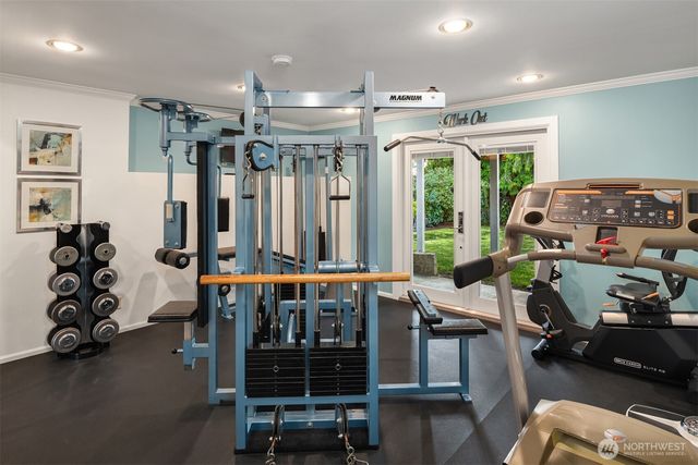 1617 121st Avenue SE, Bellevue, WA 98005