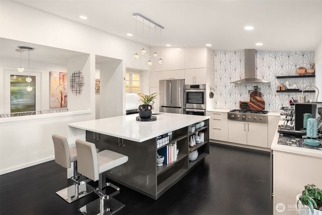 1617 121st Avenue SE, Bellevue, WA 98005