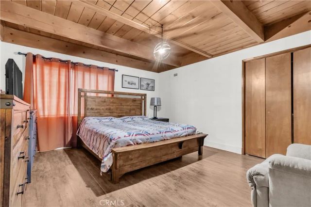 1044 Nesthorn Drive, Crestline, CA 92325