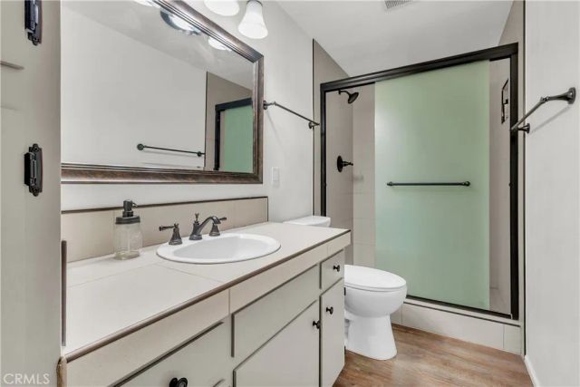 1044 Nesthorn Drive, Crestline, CA 92325