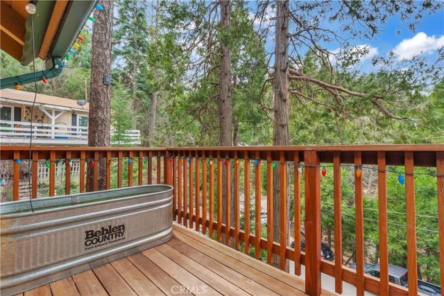 1044 Nesthorn Drive, Crestline, CA 92325