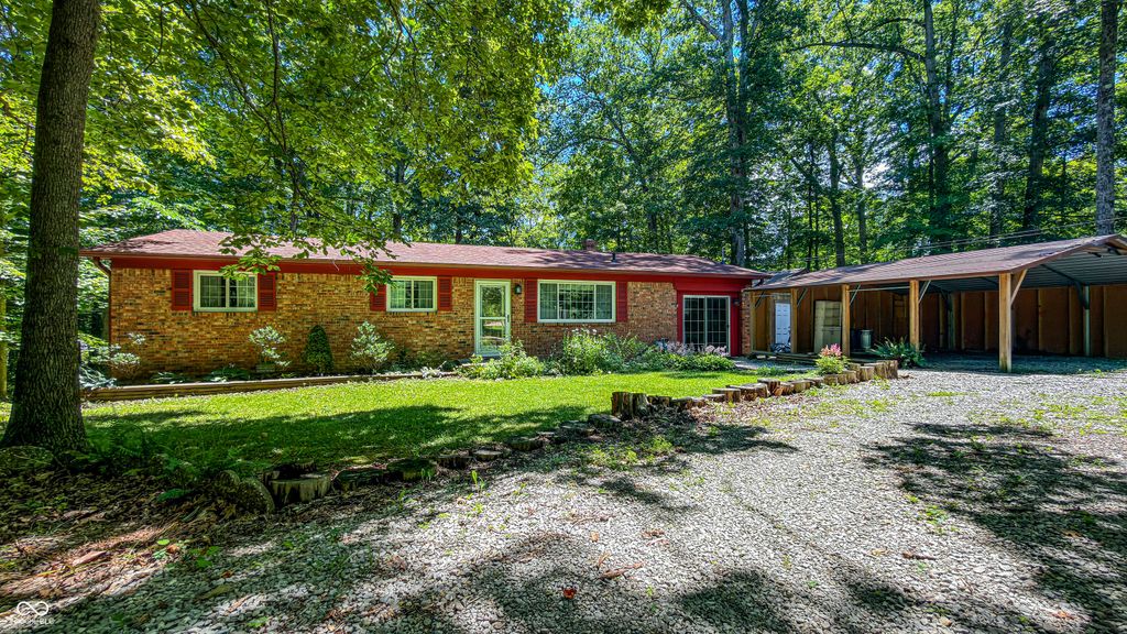 1421 Annandale Drive, Nashville, IN 47448