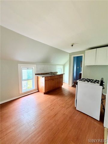 43 York Street, Buffalo, NY 14213