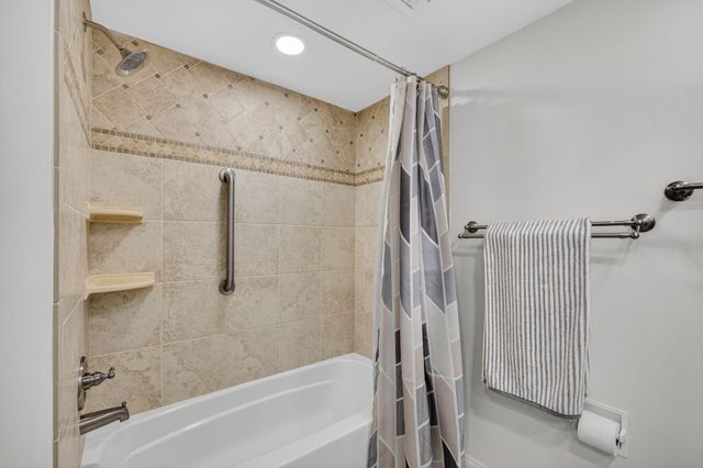 2800 N Ocean Drive A-3a, Singer Island, FL 33404