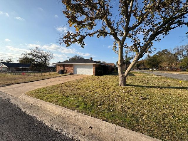 7608 Natalie Drive, Fort Worth, TX 76134